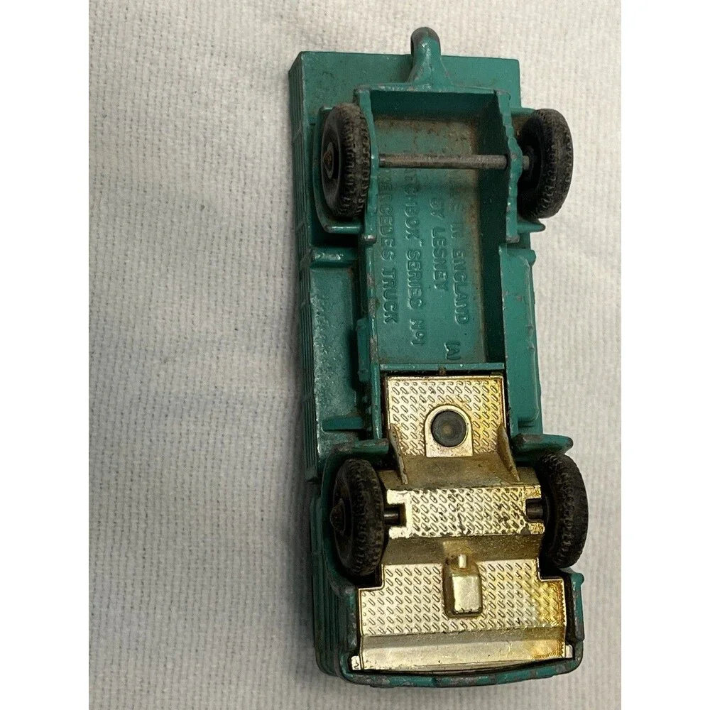 Vintage Matchbox Lesney No. 1 Mercedes Truck Made in England Green Diecast